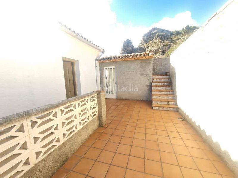 Foto 0c0ce862-c006-4290-98ce-3f9cb28df6e0. Rent flat in Confrides