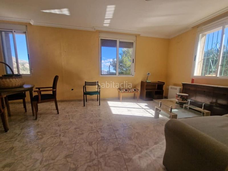 Foto 97c04e34-19f6-4885-92fc-0cc9e79624ac. Rent flat in Confrides