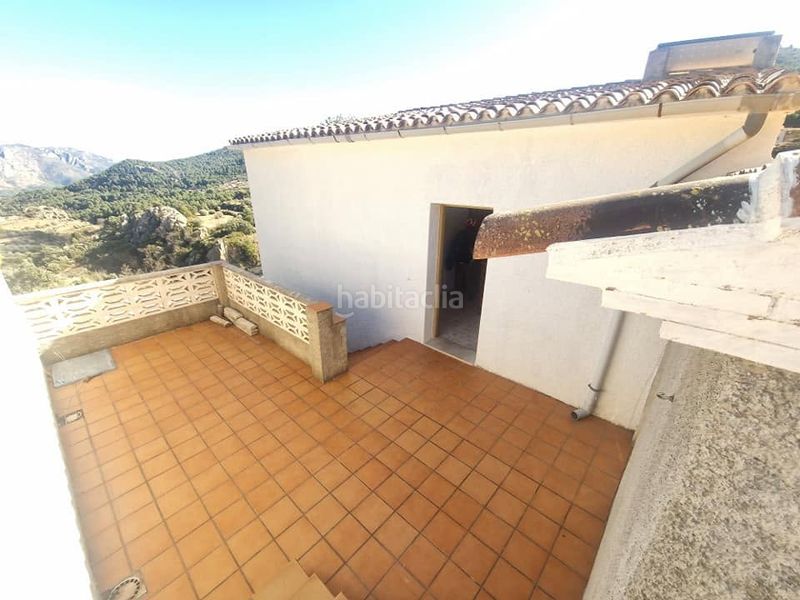 Foto a63dae52-beb2-47e9-aea2-143262f1bb02. Rent flat in Confrides