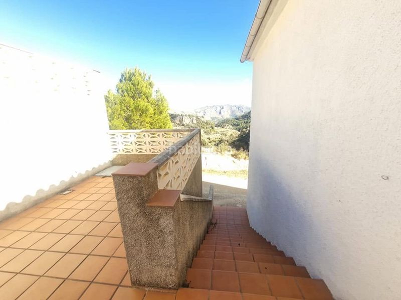 Foto c77242e1-7c18-46e7-9972-367778004477. Rent flat in Confrides