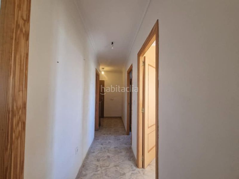 Foto dc9fc0db-e891-4c0b-b525-5f406459ce7d. Rent flat in Confrides