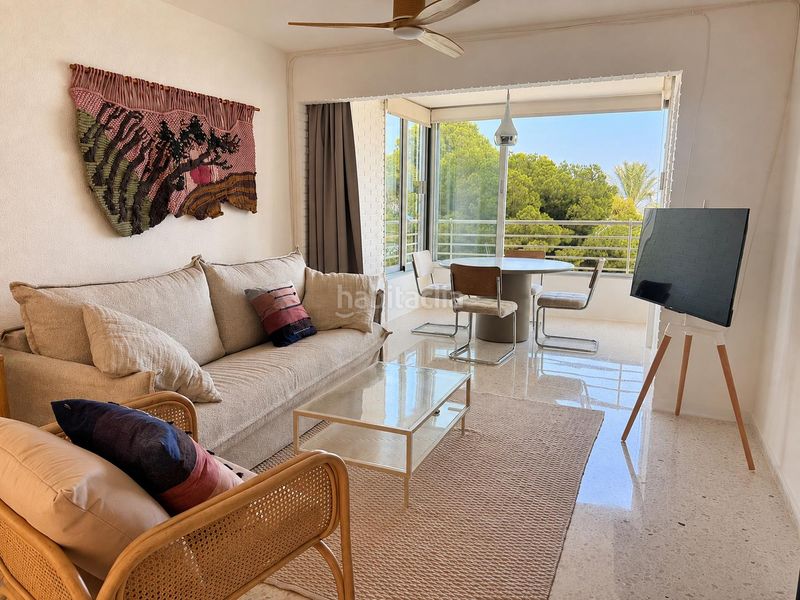 Foto 344d19cf-323c-4046-adc7-e9c625d64af9. Lloguer apartament amb aparcament piscina a Playa Poniente Benidorm
