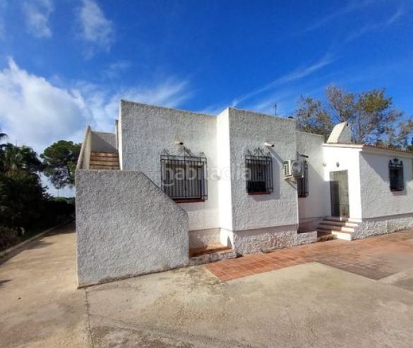 Foto 3c1fbe98-a9cd-4fbe-9548-d9933a143861. Chalet  en venta ( ) en Deltebre