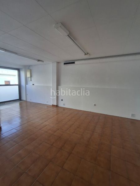 Foto d6a756aa-6952-43f2-856d-d860f80fbe5b. Local comercial a avinguda catalunya 245 a Aldea (L´)