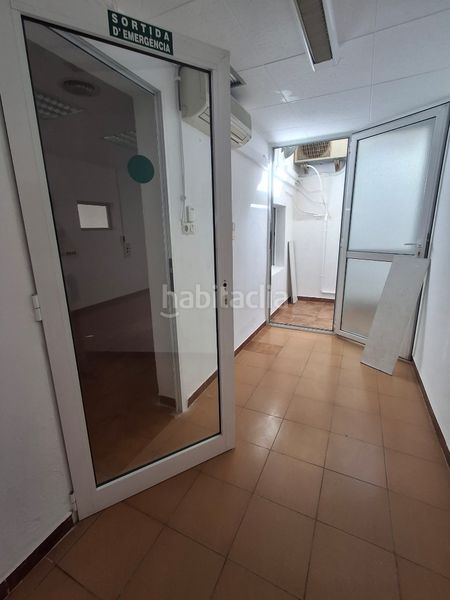 Foto ef471579-242b-4f21-83d6-ae8d12707e7f. Local comercial a avinguda catalunya 245 a Aldea (L´)