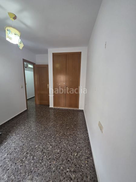 Foto 9d69cb38-098f-4e32-9c79-5d00fa6883c7. Pis amb calefacció aparcament a L´Illa Perduda Valencia