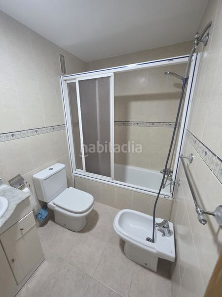Foto ac6610e6-e6d2-4084-bfdb-1487710c2458. Pis amb calefacció aparcament a L´Illa Perduda Valencia