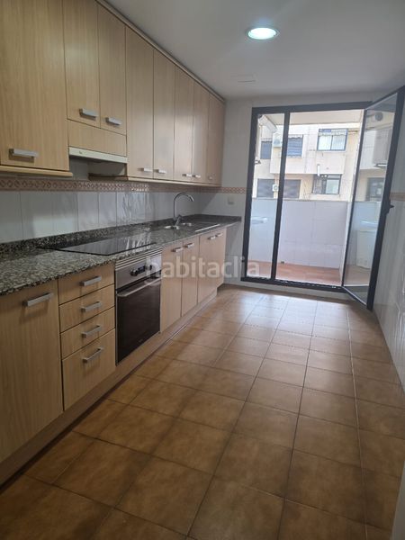 Foto f8e50ff1-d27f-4a7e-a286-4e86c970483b. Pis amb calefacció aparcament a L´Illa Perduda Valencia