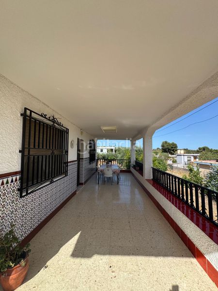 Foto 625caccd-c8b8-4be2-b8a7-730d7e31012f. Chalet con camino piscina in Urbanizaciones Llíria
