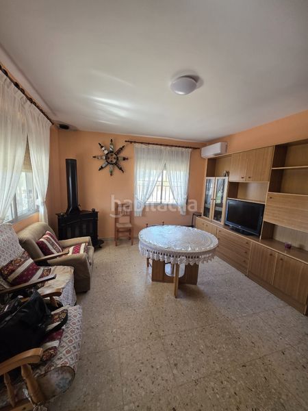 Foto c623fb59-d617-4ad3-84b1-1513788940f6. Chalet con camino piscina in Urbanizaciones Llíria