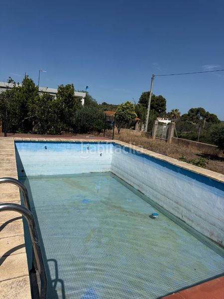 Foto f8ed096d-2430-4b6a-9223-878e46e9ce98. Chalet con camino piscina in Urbanizaciones Llíria
