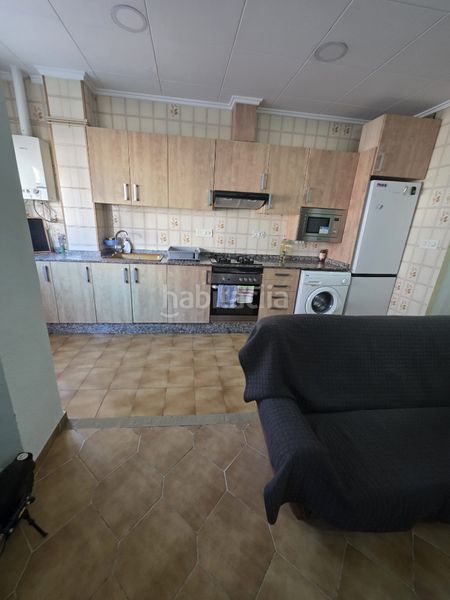 Foto 0ed84146-3368-4d53-a4d7-9a5cf95c54b2. Pis a Morvedre Valencia