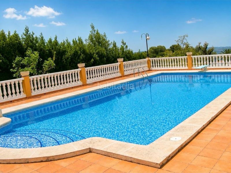 Foto f3b1da35-1fd8-4fe0-a5c6-c0e21f67b369. Xalet amb calefacció aparcament piscina a Picassent