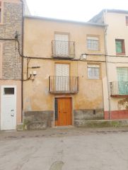 Semi detached house  Plaça ramon martí