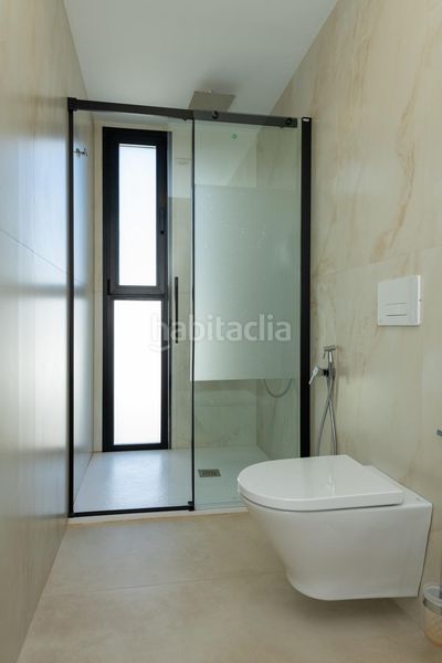Foto 30f68e20-a66b-4c19-8e44-5a120e756433. Xalet amb aparcament piscina a Playa Muchavista Campello (el)