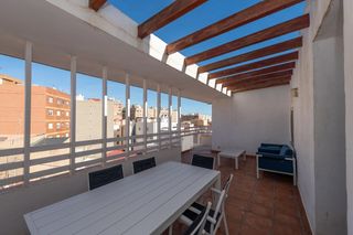 Penthouse en Ensanche-Diputaci�n. Atico en centro ciudad.