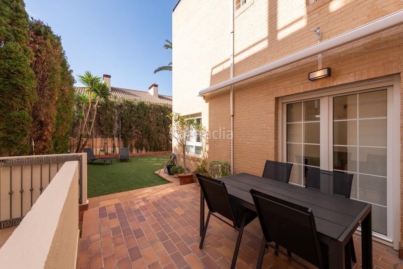 Foto f58bd8f1-29cc-46f1-b453-a3d41fd62f24. Casa adossada amb calefacció aparcament piscina a Alicante