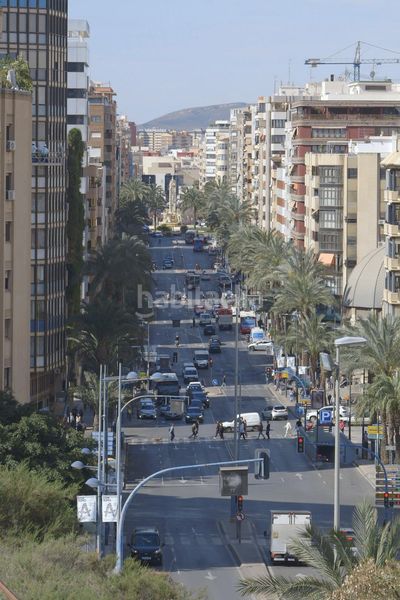 Foto ad823e20-c174-4fe2-937d-5a6969bea2c1. Pis a Mercado Alicante