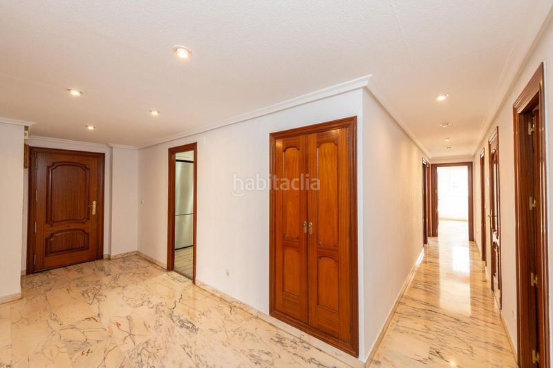 Foto 649c7412-1323-47ae-9a9a-224e8c7e86e2. Affitto appartamento con parcheggio in Ensanche-Diputación Alicante
