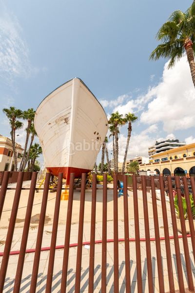 Foto 418a3f98-4e43-4c50-b4e6-685d79e3333f. Pis amb aparcament piscina a Calas Santiago Bernabeu Santa Pola