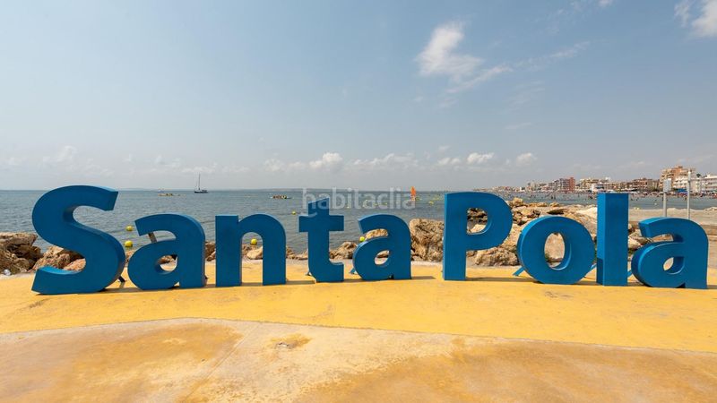 Foto a261d3d0-5c52-472e-b3e5-50bc54e6236f. Pis amb aparcament piscina a Calas Santiago Bernabeu Santa Pola
