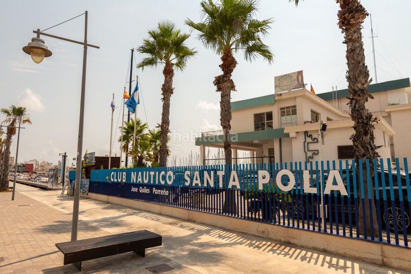Foto ce9cf3df-0a6a-4dcf-8a08-53f7a9dff408. Pis amb aparcament piscina a Calas Santiago Bernabeu Santa Pola