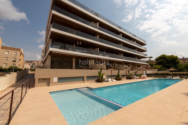 Foto dd4ff720-11bf-4567-a3d0-e69634e5f821. Pis amb aparcament piscina a Calas Santiago Bernabeu Santa Pola
