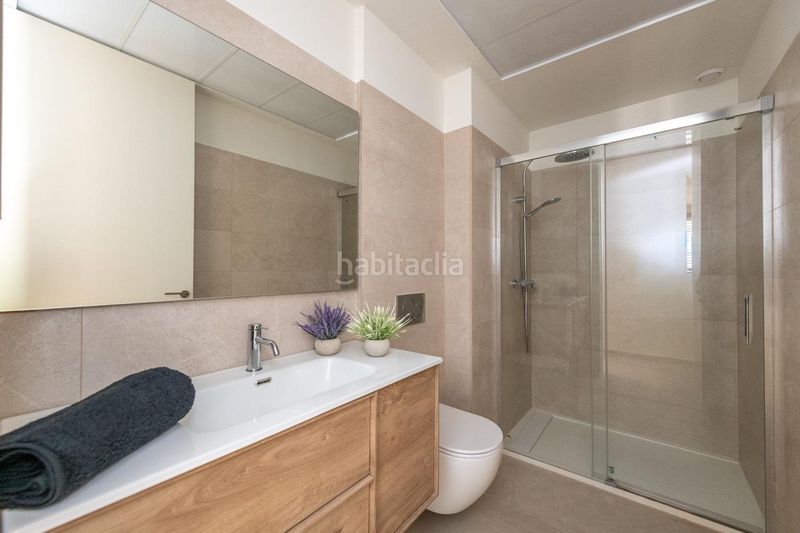 Foto e54ca8fb-b898-4b3c-982f-7a6c5f9b6ff6. Pis amb aparcament piscina a Calas Santiago Bernabeu Santa Pola
