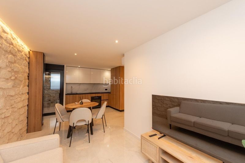 Foto 595cbddb-d7a7-4326-97b7-3ed730d00afe. Pis a Barrio del Centro Alicante