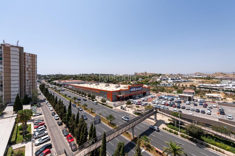 Foto 0023f7ff-9e70-4b9f-a0d2-2b08f9533d2b. Pis amb aparcament piscina a Vistahermosa Alicante