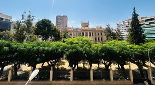 Rent Flat  Calle de san juan bosco. Estupenda vivienda con vistas a los jardines de la diputación