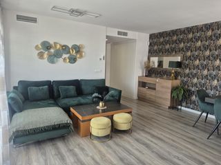 Rent Flat  Calle médico pedro orts. Magnífica vivienda de reciente construcción