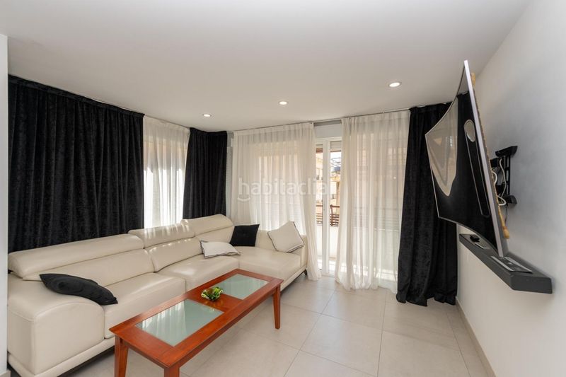 Foto c32791f1-9a63-4065-8b57-e5bd8ebc02c5. Pis a Barrio del Centro Alicante