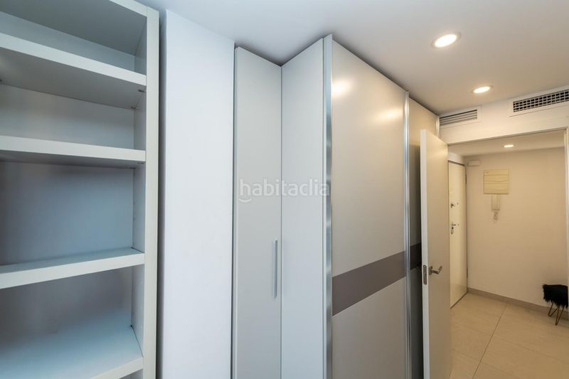 Foto e452e747-d547-4665-a105-e0bd04c2c5cb. Pis a Barrio del Centro Alicante