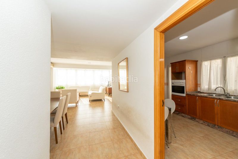 Foto 284a18ff-6aa0-40c9-8abb-449d73cec7a5. Rent penthouse with heating in Ensanche-Diputación Alicante