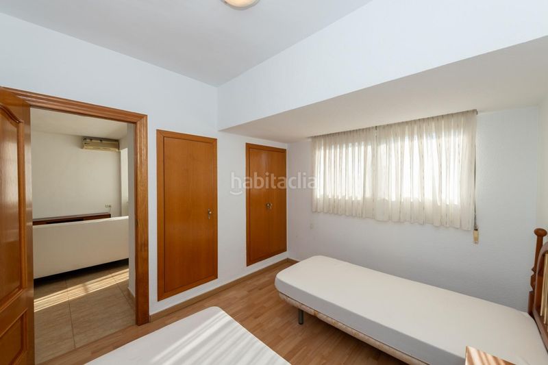 Foto a70c4f10-fd1d-4ccb-85e9-f9bc12bd7e41. Rent penthouse with heating in Ensanche-Diputación Alicante