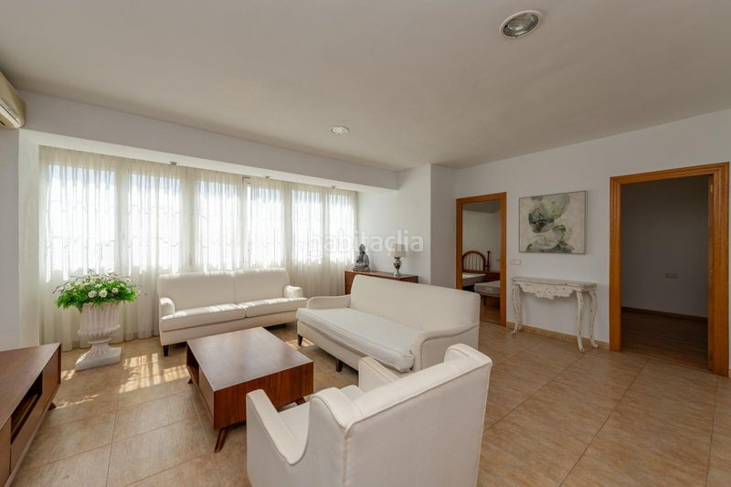 Foto f901b37d-b983-4c76-afd4-f177597e63ec. Rent penthouse with heating in Ensanche-Diputación Alicante