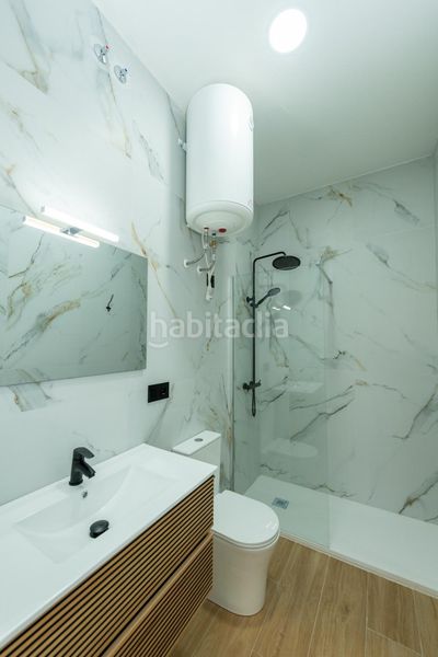 Foto 1cb09aa8-825d-4868-9f4c-b4e9be2ae7f5. Edifici a Santo Domingo Alicante