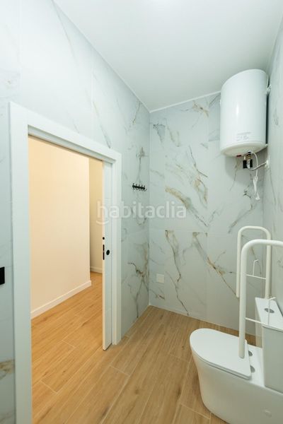 Foto 4b6eda25-f331-4dc5-b607-59e42856371e. Edifici a Santo Domingo Alicante
