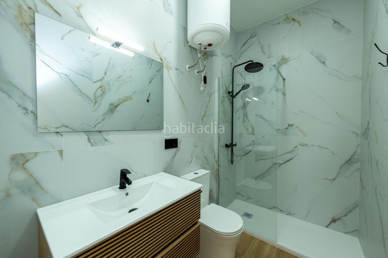 Foto 92bd6b8e-2a2a-411a-9371-4549d1e8d30a. Edifici a Santo Domingo Alicante