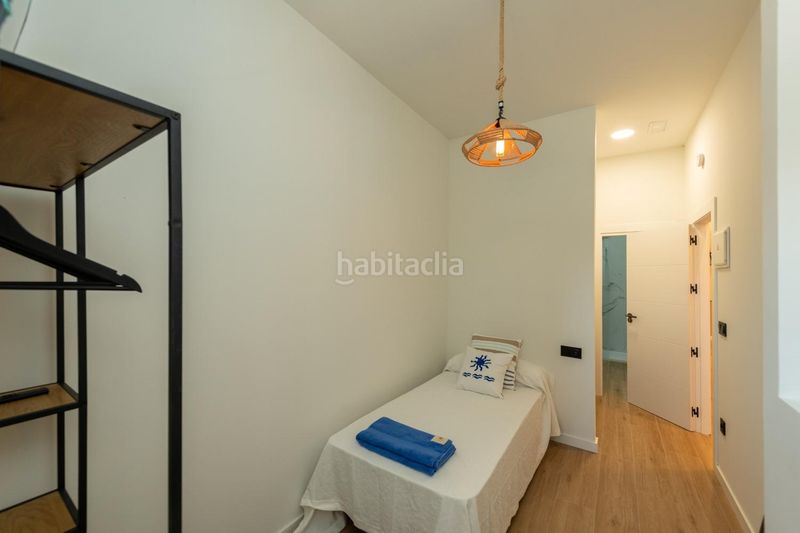 Foto dc4f0a55-82a6-4006-9455-014e2c456770. Edifici a Santo Domingo Alicante