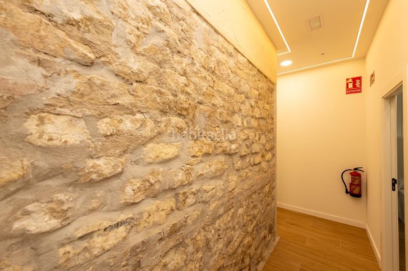 Foto ee05f7a7-b6d7-47b2-89d5-8c2fcc838608. Edifici a Santo Domingo Alicante
