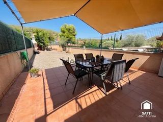 Casa adossada a Olivella. Casa adosada para entrar a vivir en urb. mas milà