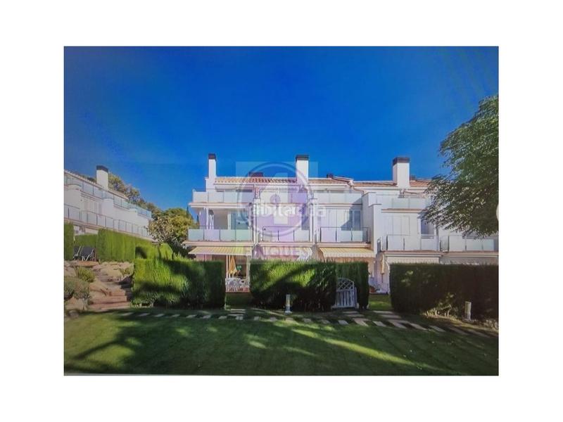 Foto a7649f18-7cc2-4712-94e1-4bbdcbc3106b. Location maison jumelée avec parking piscine dans S´Agaró