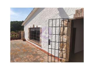 Masia a Llagostera. Casa rústica 6 habitaciones,  duplex venta llagostera