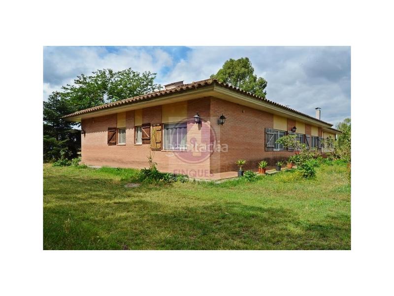 Foto 4d3e60f5-6b68-48b5-9a4c-6dd0c3c9fd49. Casa a Llagostera