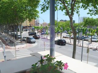 Pis  Calle escoles. Centro platja daro