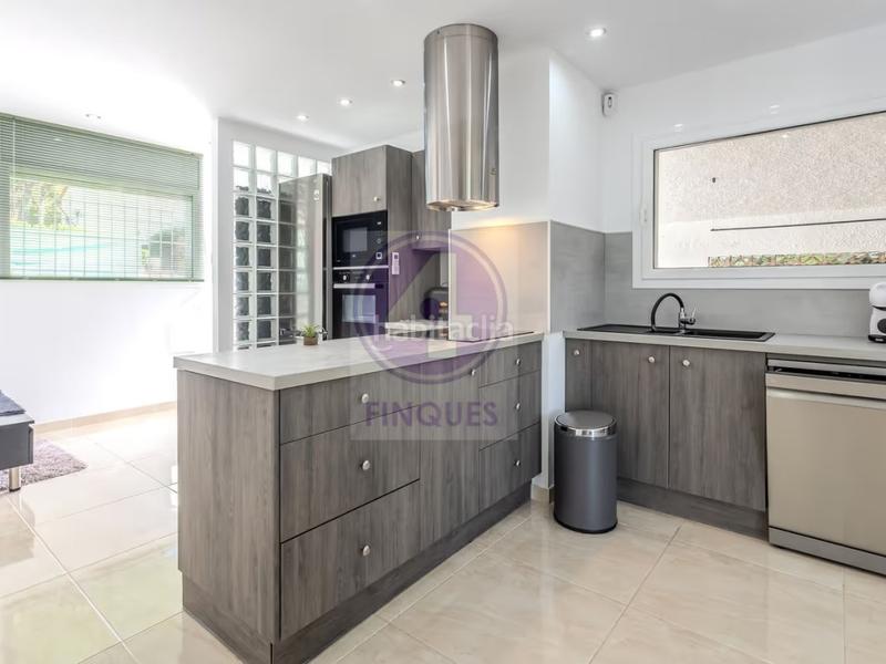 Foto 93e75d90-577a-4356-ba85-82392e15e6b5. Casa  con piscina y licencia turistica en Los Pinos-Politur Platja d´Aro