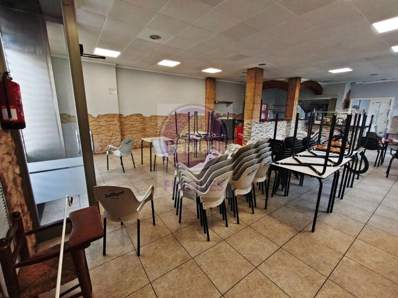 Foto ddb1acaf-90c3-4530-8d18-06fec8329a6d. Alquiler local comercial . en Avinguda Catalunya Palamós