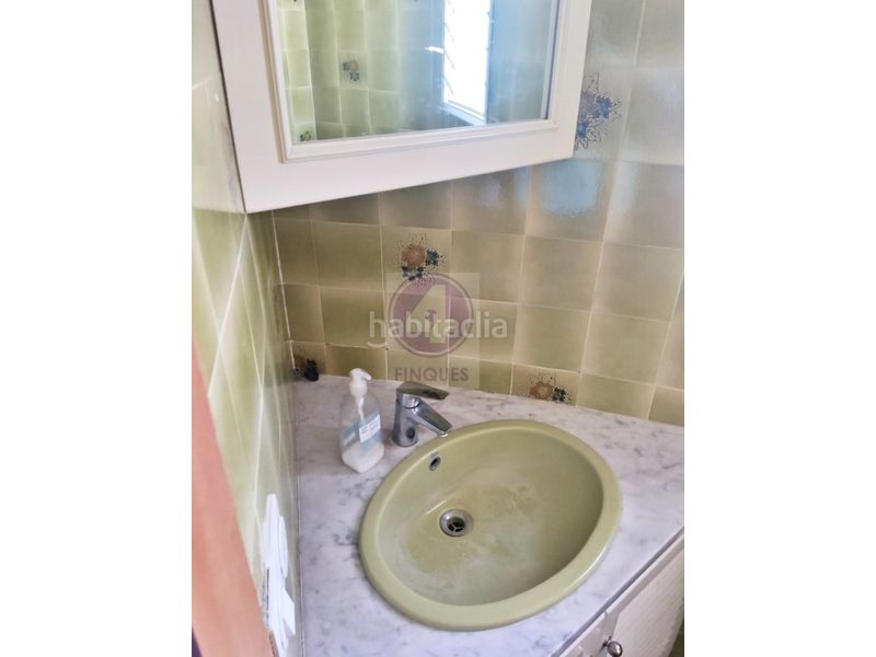 Foto 0843f464-ca46-4800-8750-673d9d7e942a. Casa amb piscina a Llagostera